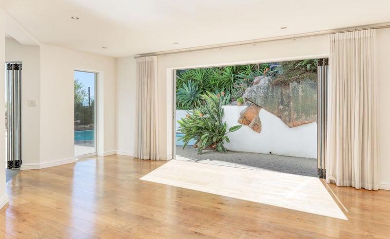 4 Bedroom Property for Sale in Camps Bay Western Cape